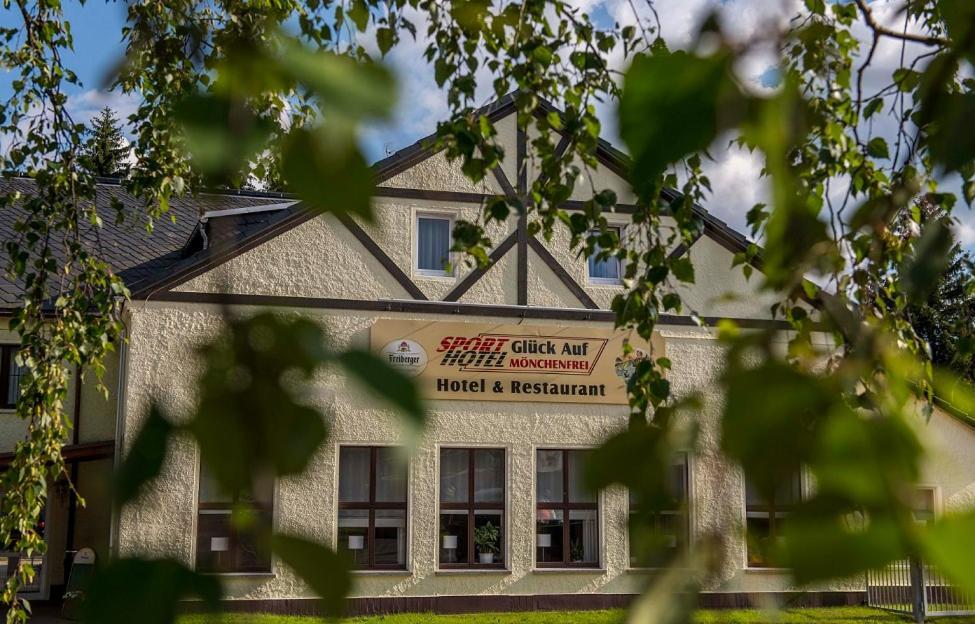 Sporthotel Glück Auf Mönchenfrei Brand-Erbisdorf Exterior foto