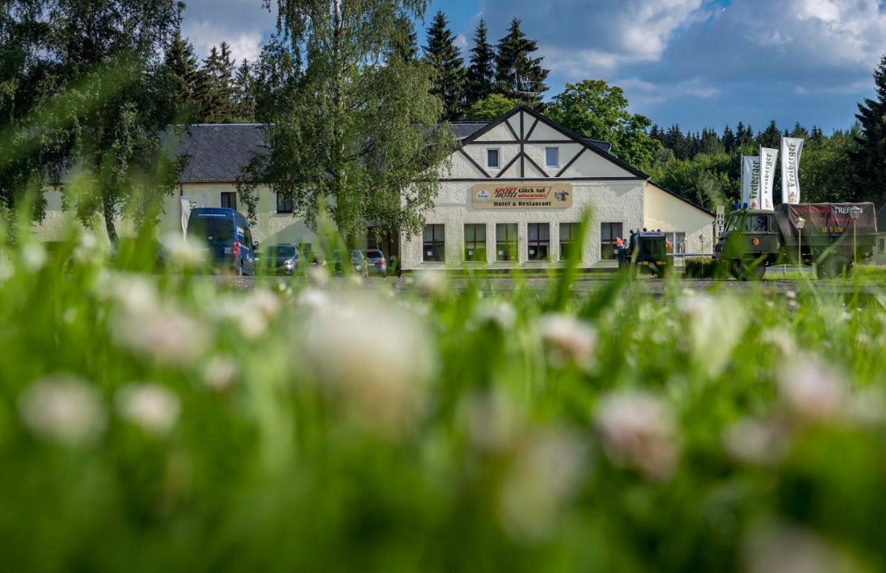 Sporthotel Glück Auf Mönchenfrei Brand-Erbisdorf Exterior foto